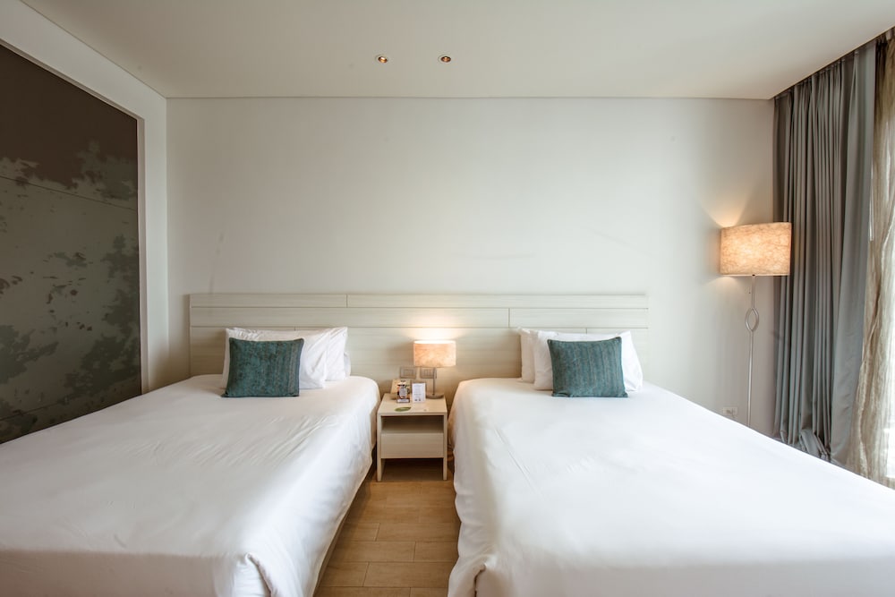Centara Life Maris Resort Jomtien — Hotel rooms in Pattaya, Chonburi
