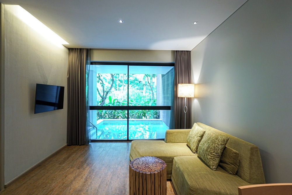 Centara Life Maris Resort Jomtien — Hotel rooms in Pattaya, Chonburi