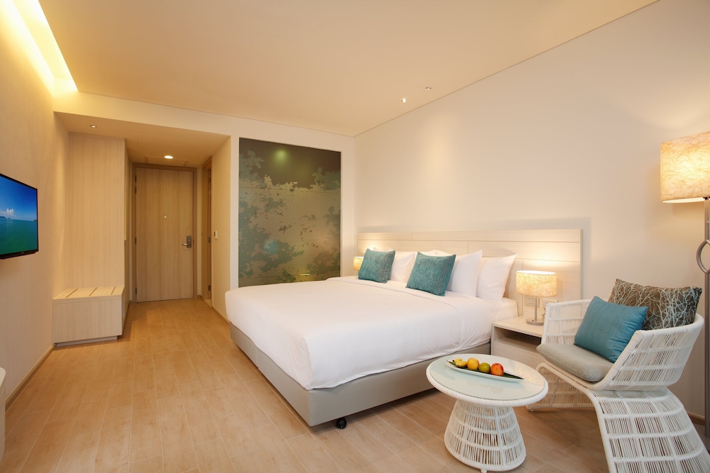 Centara Life Maris Resort Jomtien — Hotel rooms in Pattaya, Chonburi