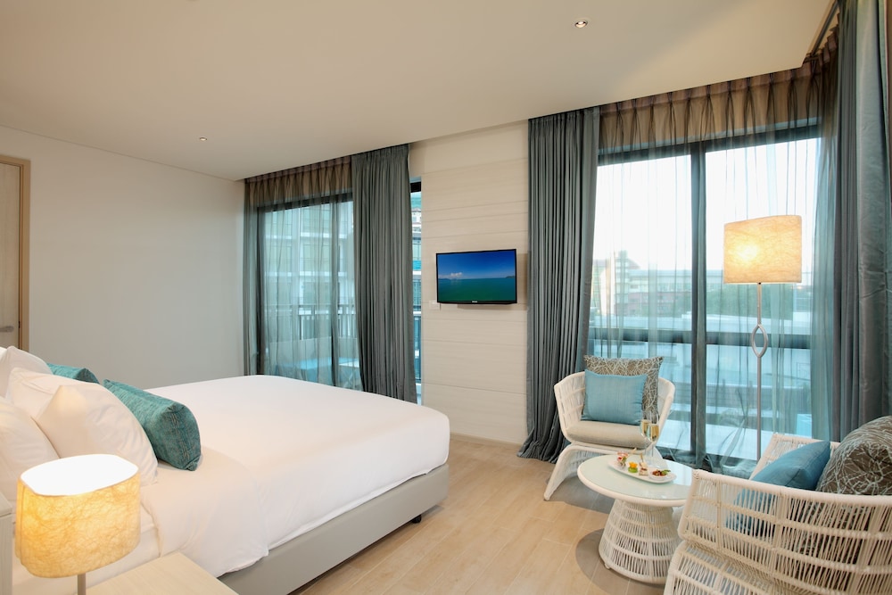 Centara Life Maris Resort Jomtien — Hotel rooms in Pattaya, Chonburi