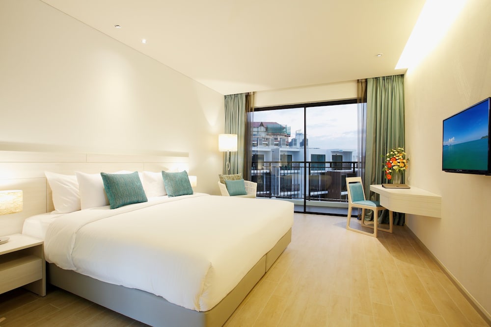 Centara Life Maris Resort Jomtien — Hotel rooms in Pattaya, Chonburi