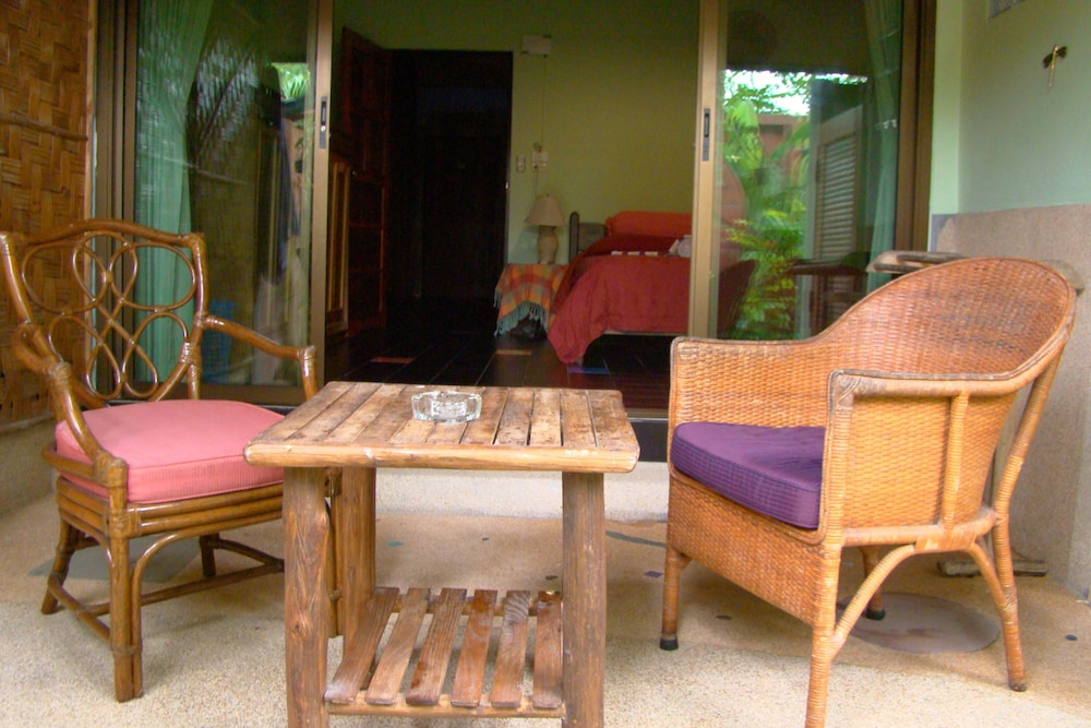 Shanti Lodge Phuket — Hotel rooms in Chalong, Phuket Province