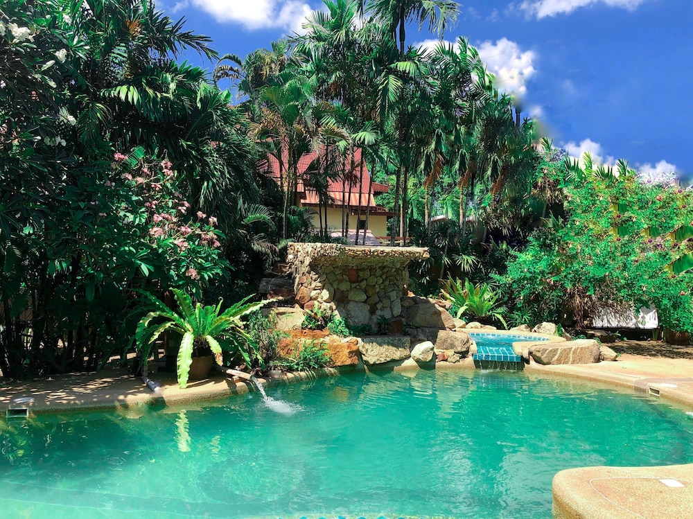 Shanti Lodge Phuket — Swimming pool in Chalong, Phuket Province