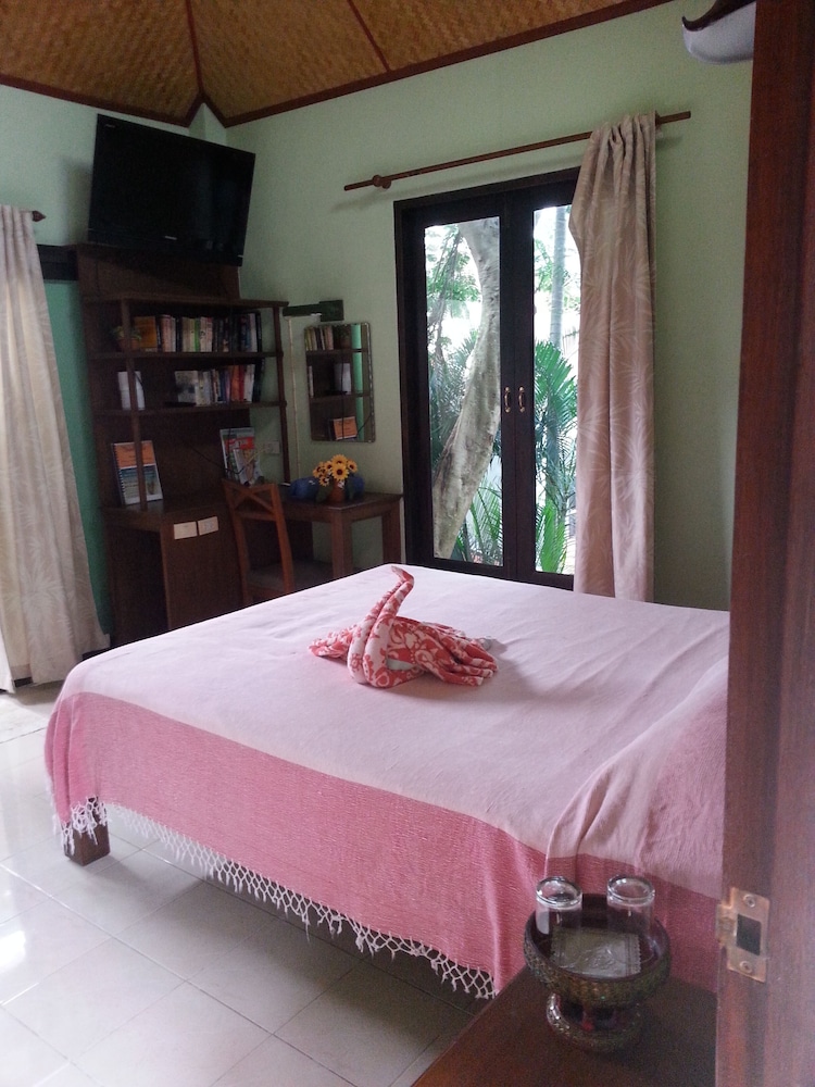 Shanti Lodge Phuket — Hotel rooms in Chalong, Phuket Province