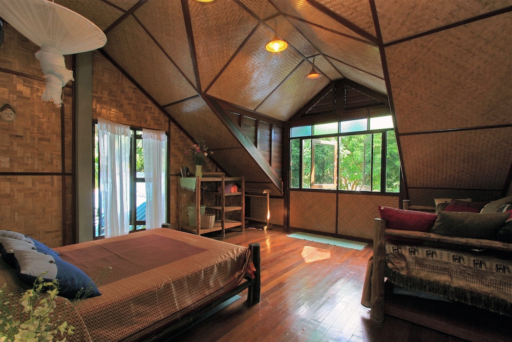 Shanti Lodge Phuket — Hotel rooms in Chalong, Phuket Province