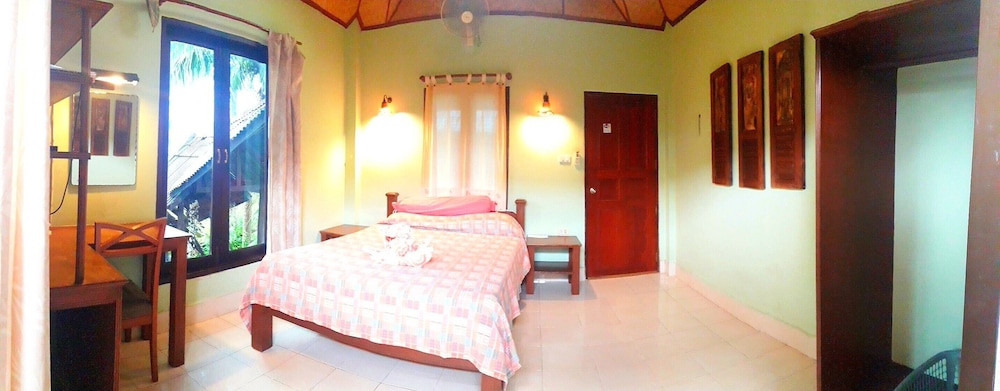 Shanti Lodge Phuket — Hotel rooms in Chalong, Phuket Province