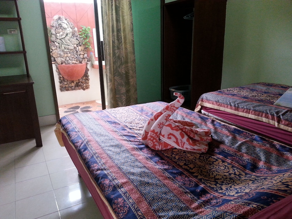 Shanti Lodge Phuket — Hotel rooms in Chalong, Phuket Province