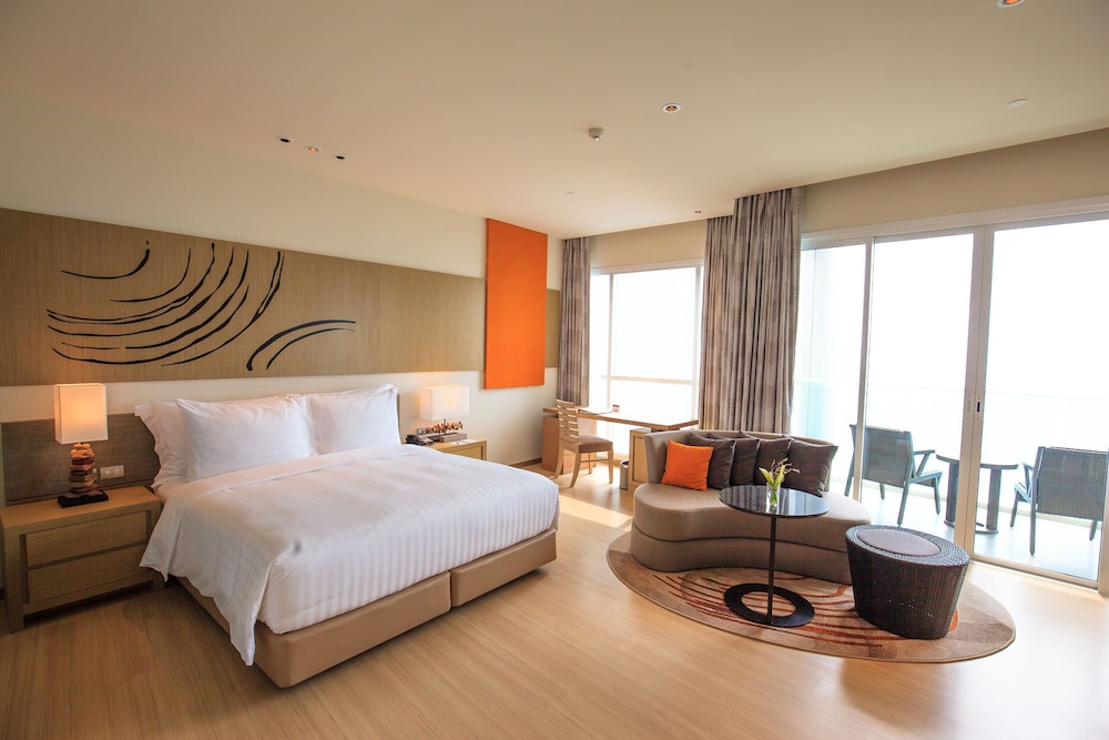 Mövenpick Siam Hotel Na Jomtien Pattaya — Hotel rooms in Sattahip, Chonburi