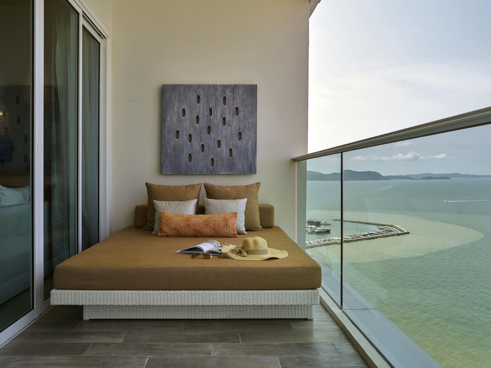 Mövenpick Siam Hotel Na Jomtien Pattaya — Hotel rooms in Sattahip, Chonburi