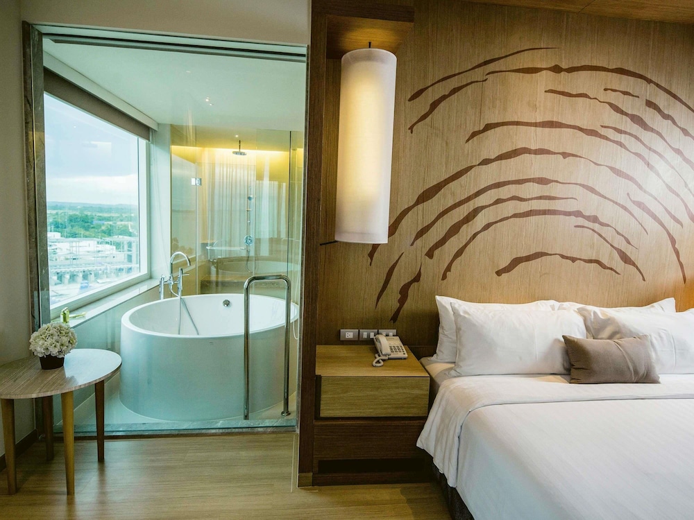 Mövenpick Siam Hotel Na Jomtien Pattaya — Hotel rooms in Sattahip, Chonburi