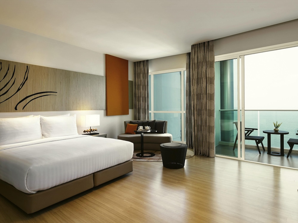Mövenpick Siam Hotel Na Jomtien Pattaya — Hotel rooms in Sattahip, Chonburi