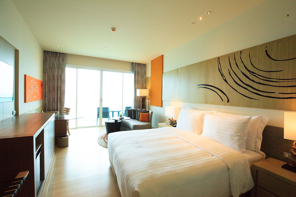 Mövenpick Siam Hotel Na Jomtien Pattaya — Hotel rooms in Sattahip, Chonburi