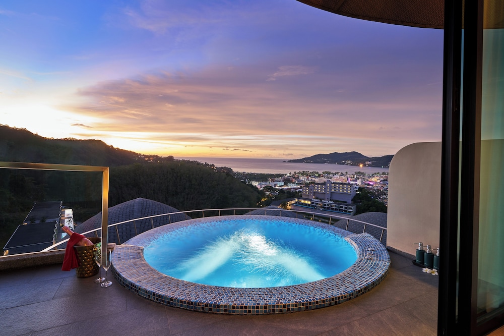 Patong Bay Hill Resort — Swimming pool in Patong Beach, Phuket Province