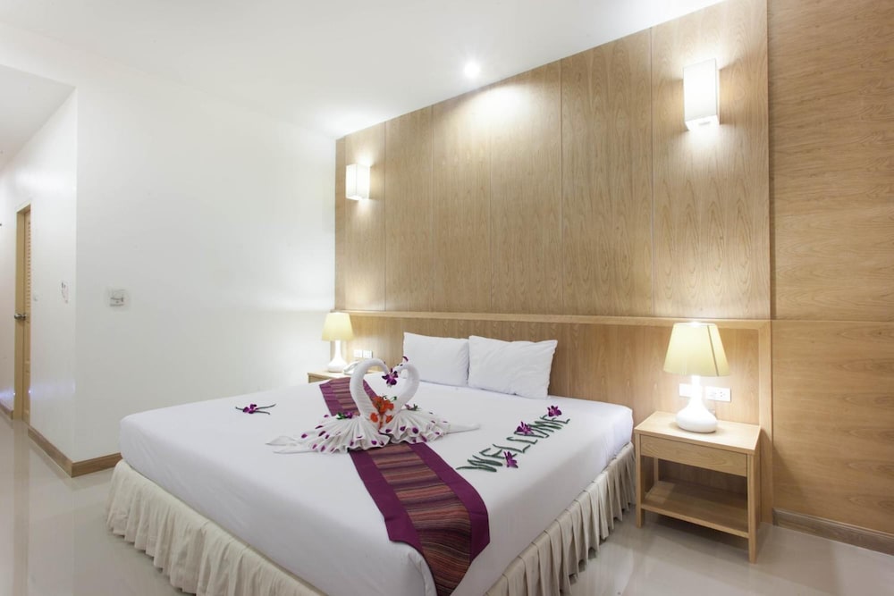Chalong Princess Pool Villa Resort — Hotel rooms in Chalong, Phuket Province