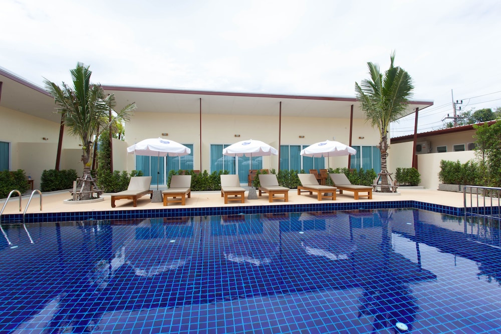 Chalong Princess Pool Villa Resort — Swimming pool in Chalong, Phuket Province