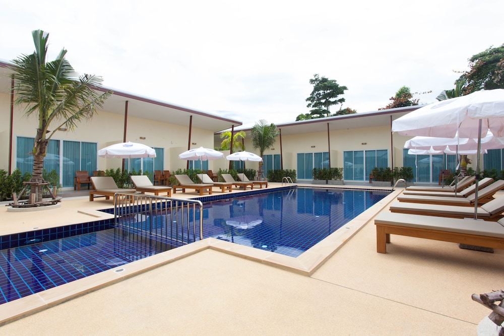 Chalong Princess Pool Villa Resort — Swimming pool in Chalong, Phuket Province