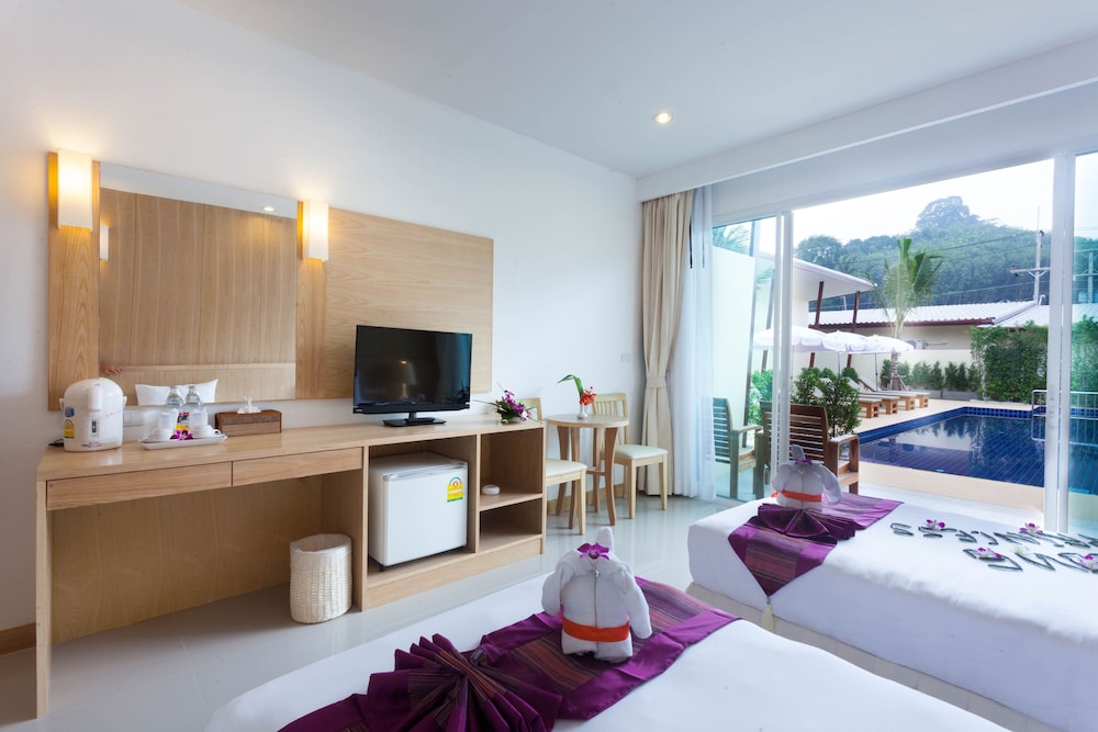 Chalong Princess Pool Villa Resort — Hotel rooms in Chalong, Phuket Province
