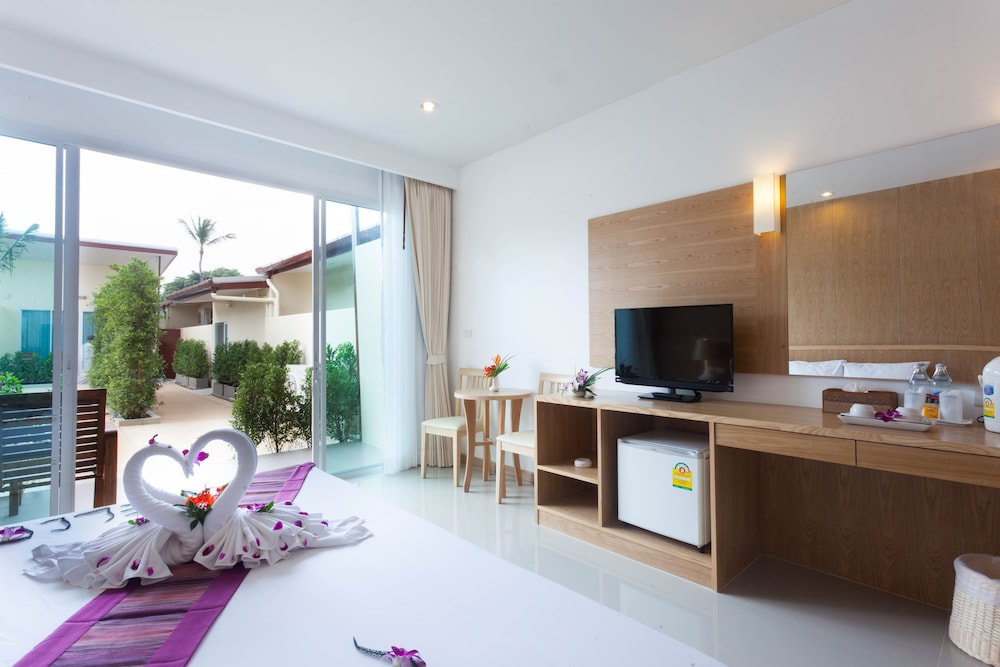 Chalong Princess Pool Villa Resort — Hotel rooms in Chalong, Phuket Province
