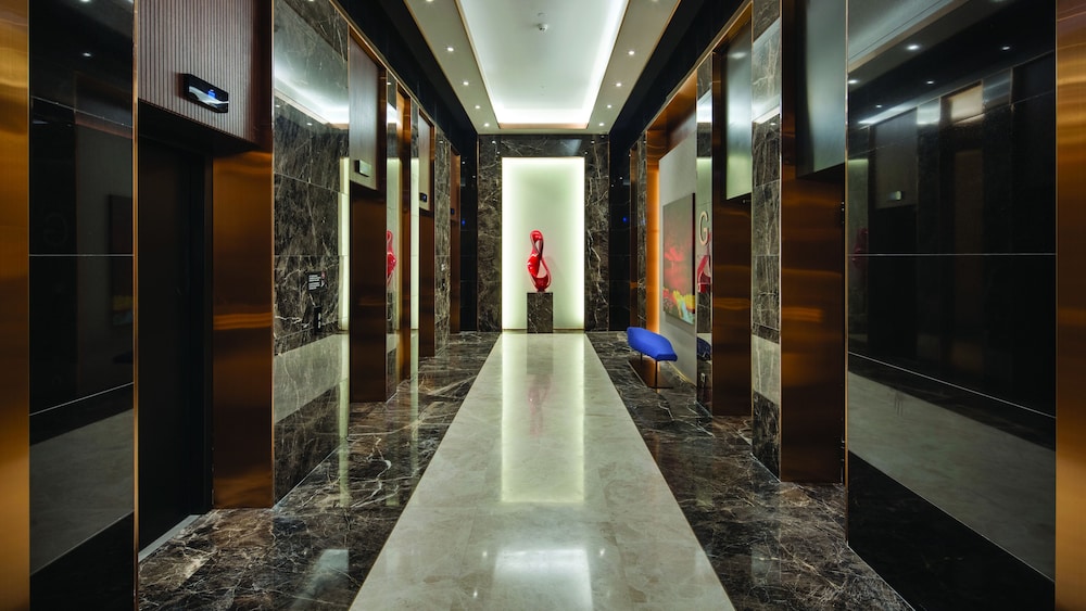 Hilton Istanbul Maslak — Hotel building in Istanbul, Istanbul