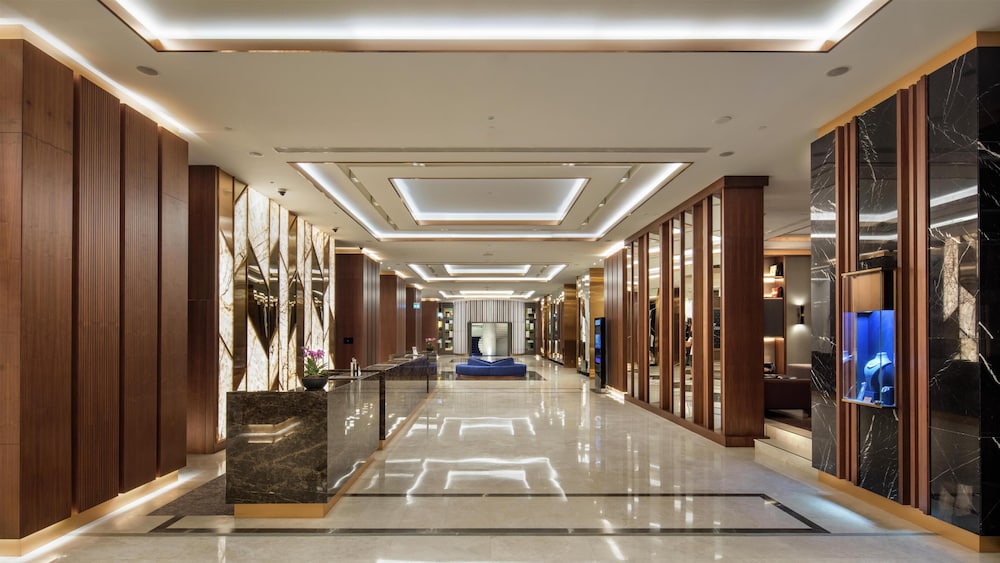 Hilton Istanbul Maslak — Hotel building in Istanbul, Istanbul
