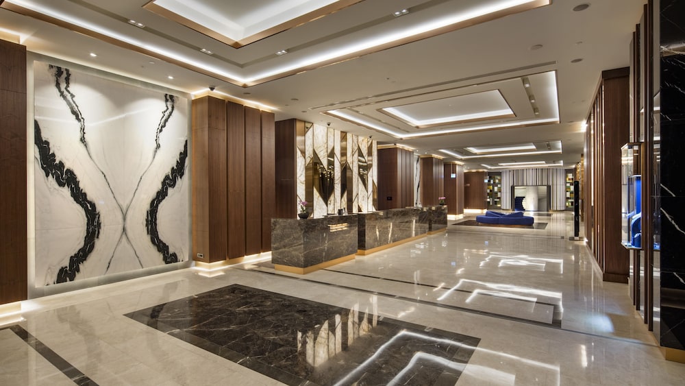 Hilton Istanbul Maslak — Hotel building in Istanbul, Istanbul