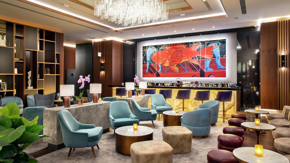 Hilton Istanbul Maslak — Restaurant & bars in Istanbul, Istanbul