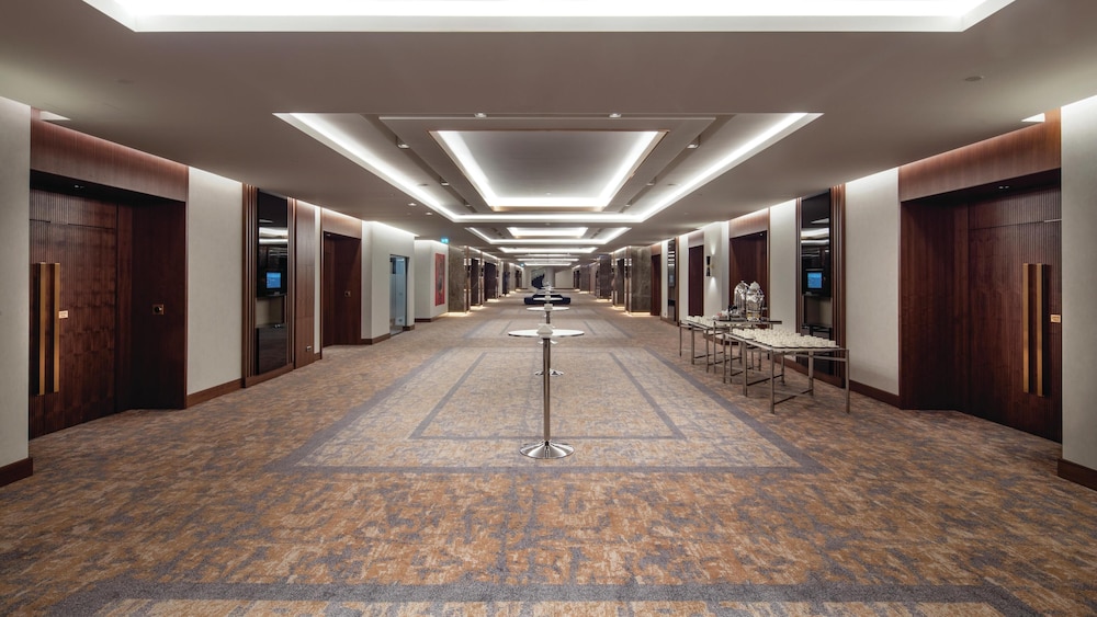 Hilton Istanbul Maslak — Hotel building in Istanbul, Istanbul
