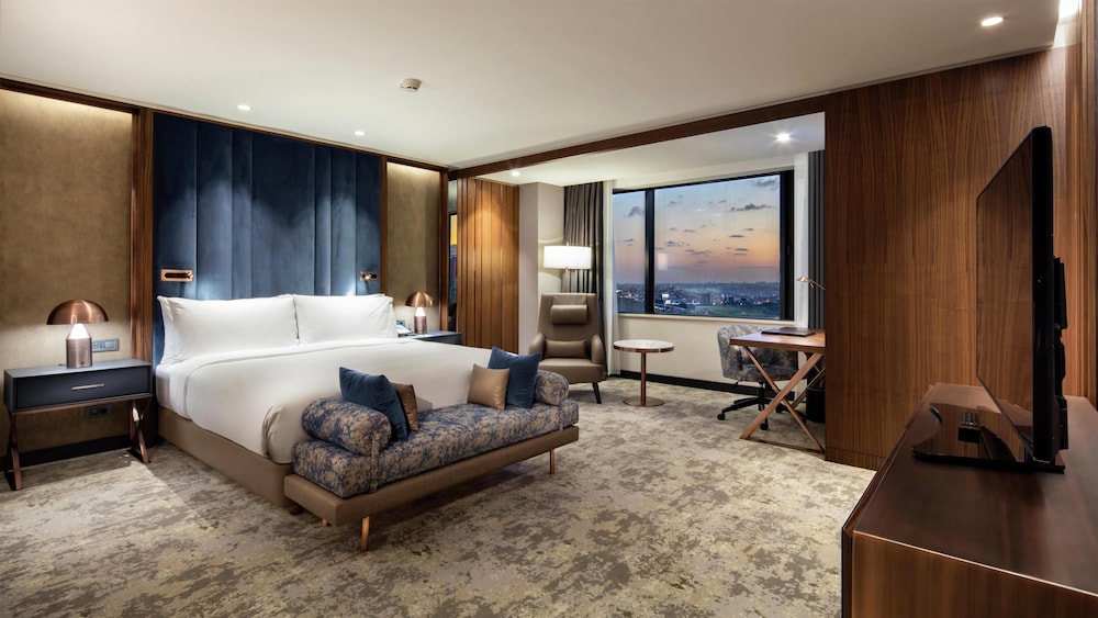 Hilton Istanbul Maslak — Hotel rooms in Istanbul, Istanbul
