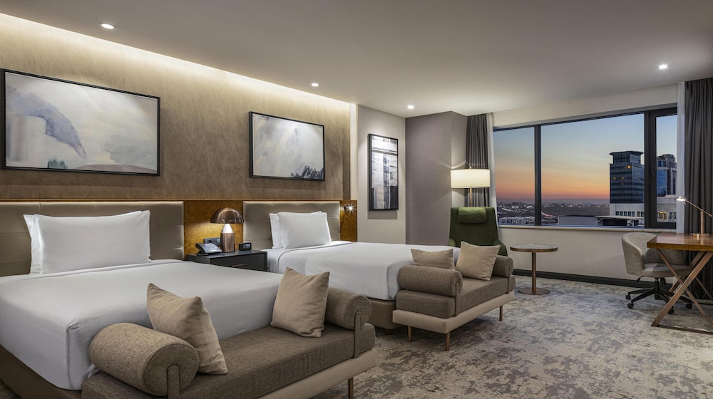 Hilton Istanbul Maslak — Hotel rooms in Istanbul, Istanbul