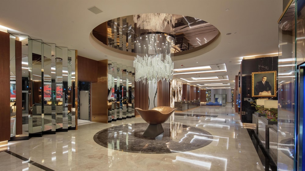 Hilton Istanbul Maslak — Hotel building in Istanbul, Istanbul