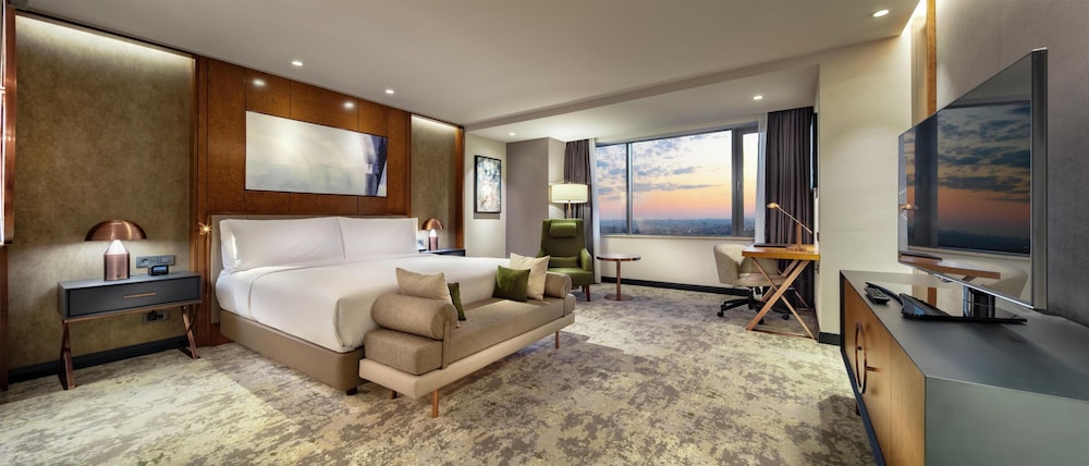 Hilton Istanbul Maslak — Hotel rooms in Istanbul, Istanbul
