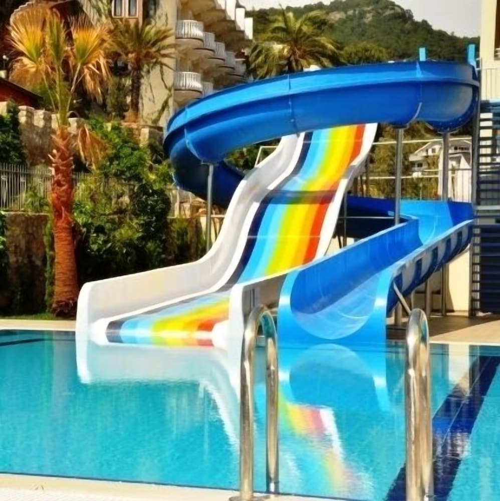 Montebello Resort & Spa – All Inclusive — Swimming pool in Fethiye, Mugla