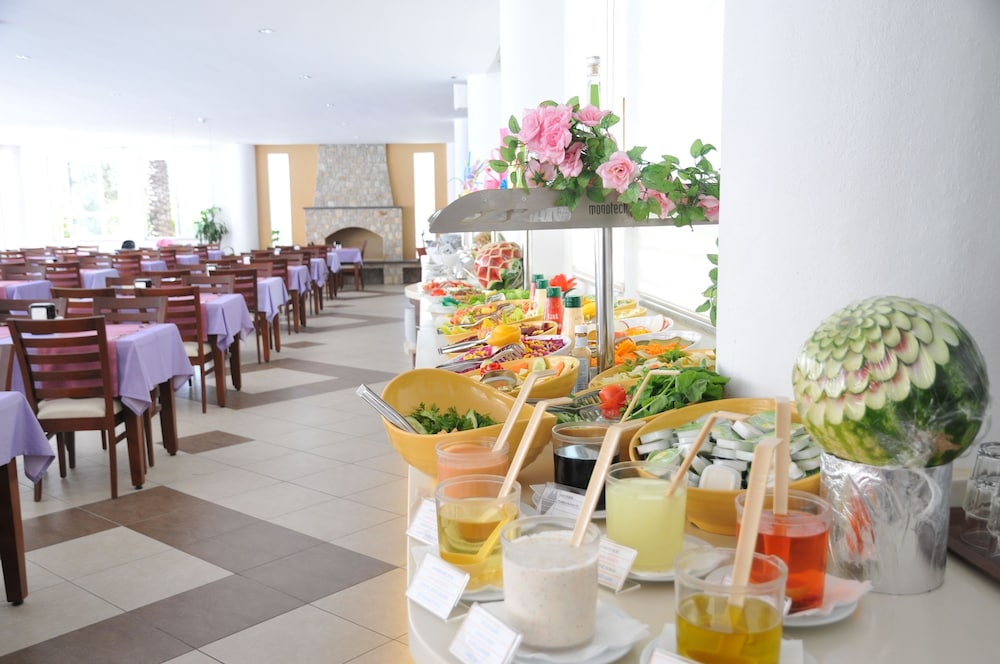 Montebello Resort & Spa – All Inclusive — Restaurant & bars in Fethiye, Mugla