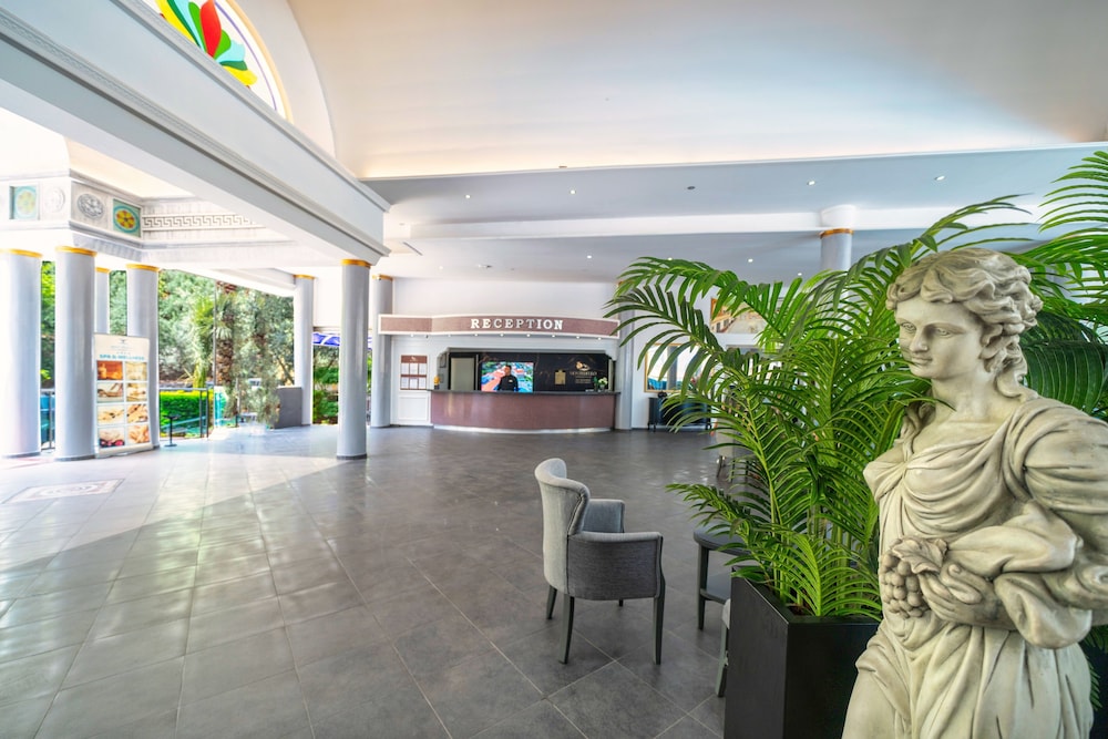 Montebello Resort & Spa – All Inclusive — Hotel building in Fethiye, Mugla