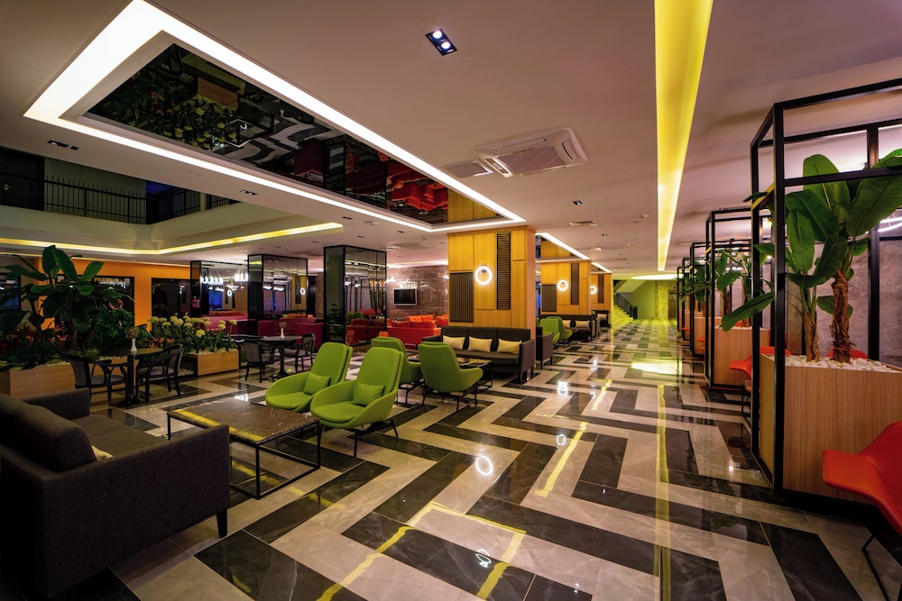 NoxInn Deluxe Hotel - All inclusive — Restaurant & bars in Alanya