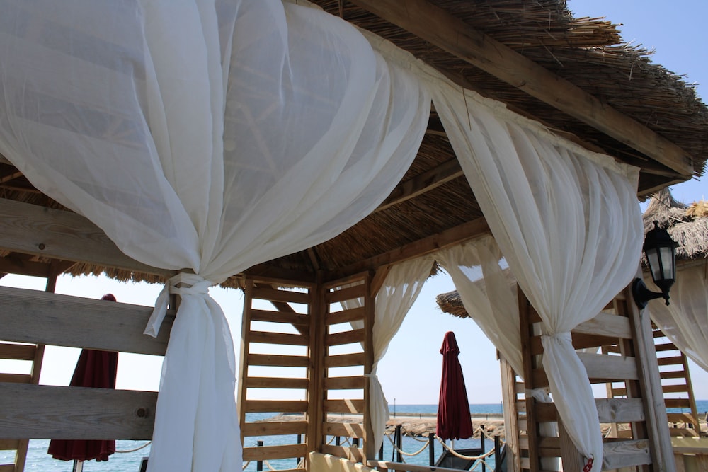 NoxInn Deluxe Hotel - All inclusive — Beach in Alanya