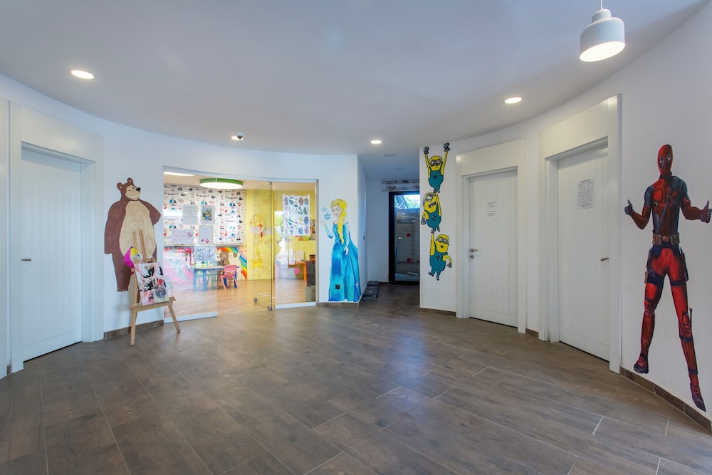 NoxInn Deluxe Hotel - All inclusive — Attractions for children in Alanya