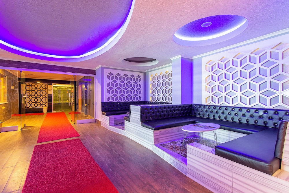 NoxInn Deluxe Hotel - All inclusive — Restaurant & bars in Alanya