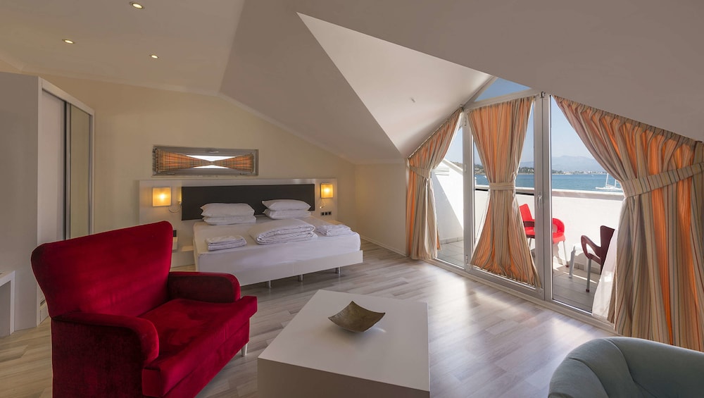 Orka Boutique Hotel — Hotel rooms in Fethiye, Mugla