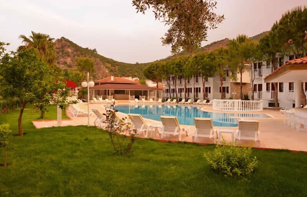 White Hotel — Swimming pool in Fethiye, Mugla