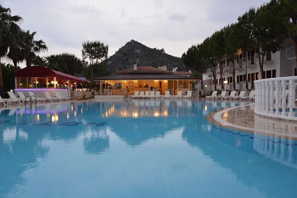 White Hotel — Swimming pool in Fethiye, Mugla