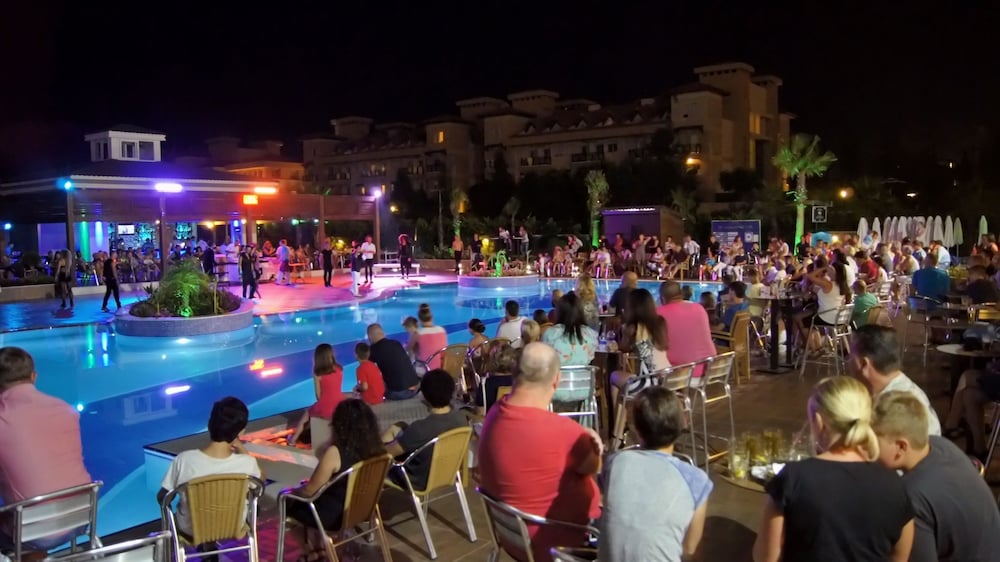 Luna Blanca Resort & Spa - All Inclusive — Restaurant & bars in Side