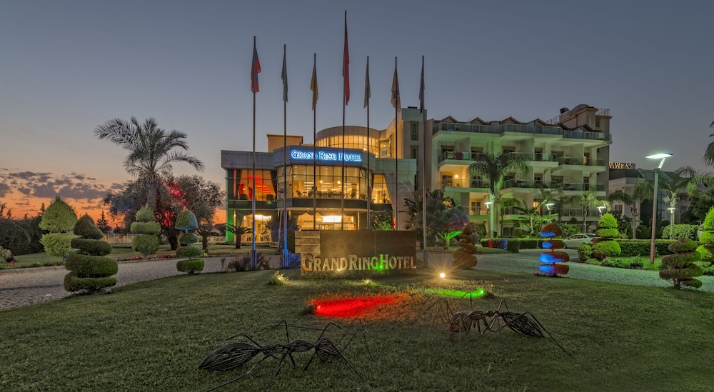 Grand Ring Hotel — Hotel building in Kemer