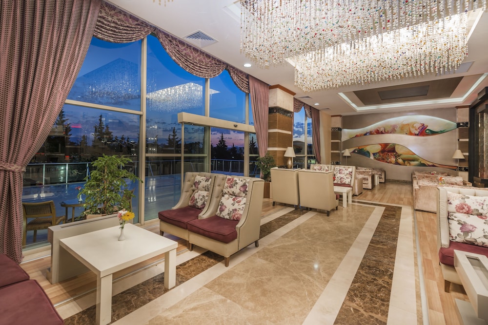 Grand Ring Hotel — Hotel building in Kemer