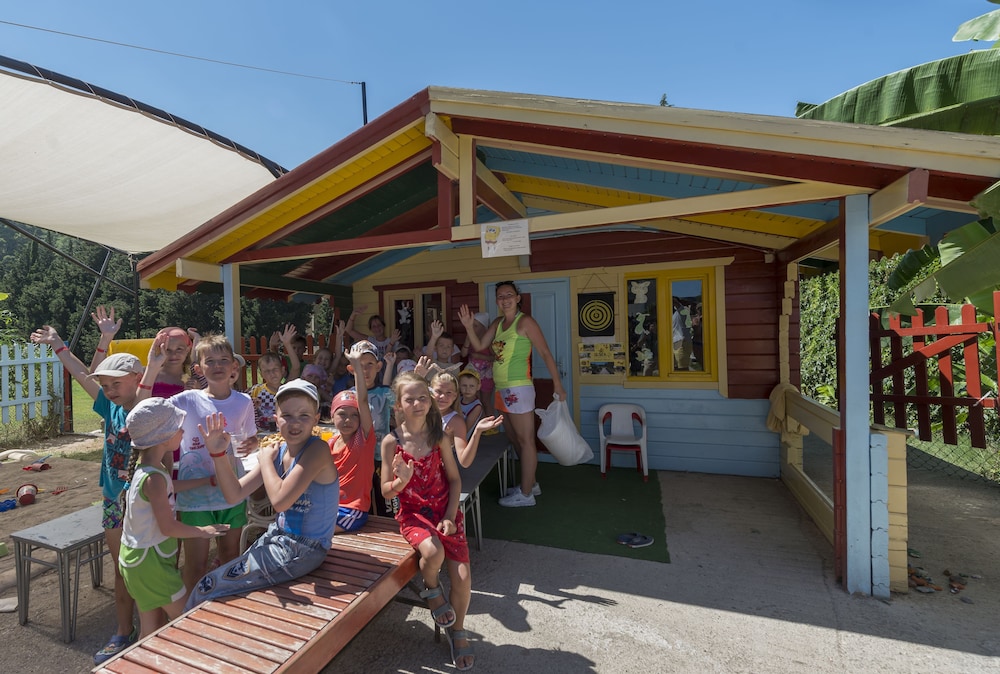 Grand Ring Hotel — Attractions for children in Kemer