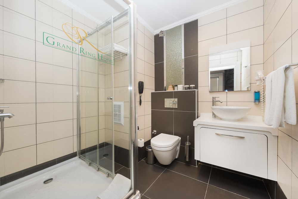 Grand Ring Hotel — Hotel rooms in Kemer