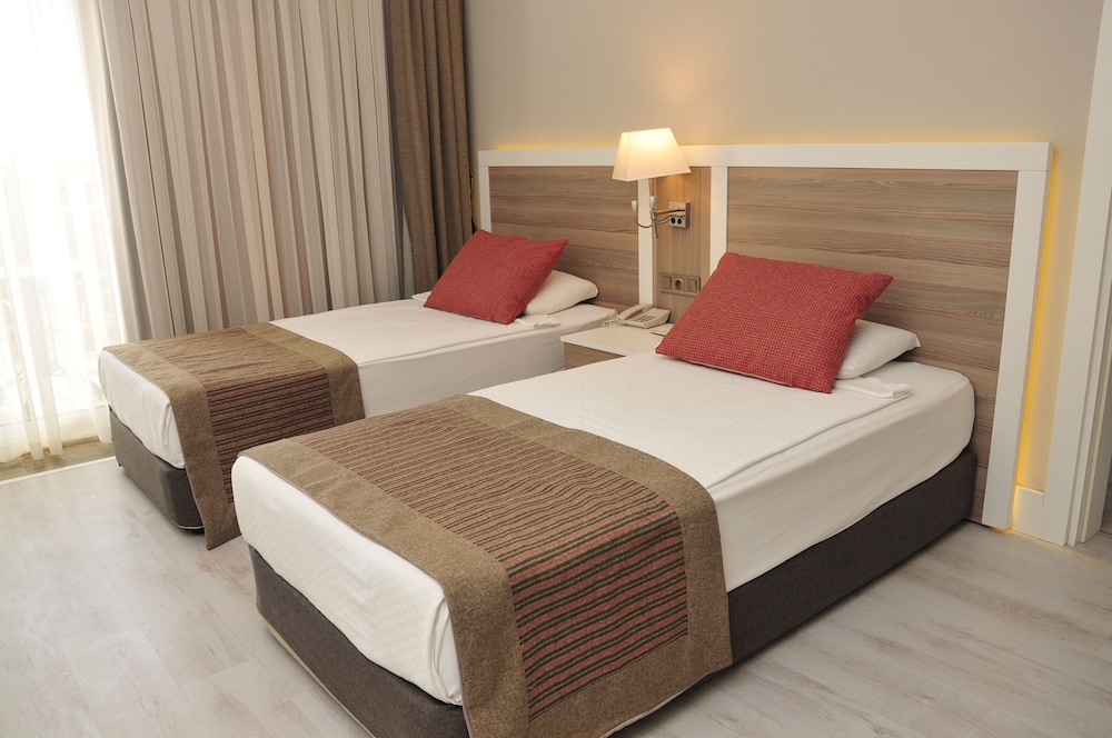 Port River Hotel - All Inclusive — Hotel rooms in Side