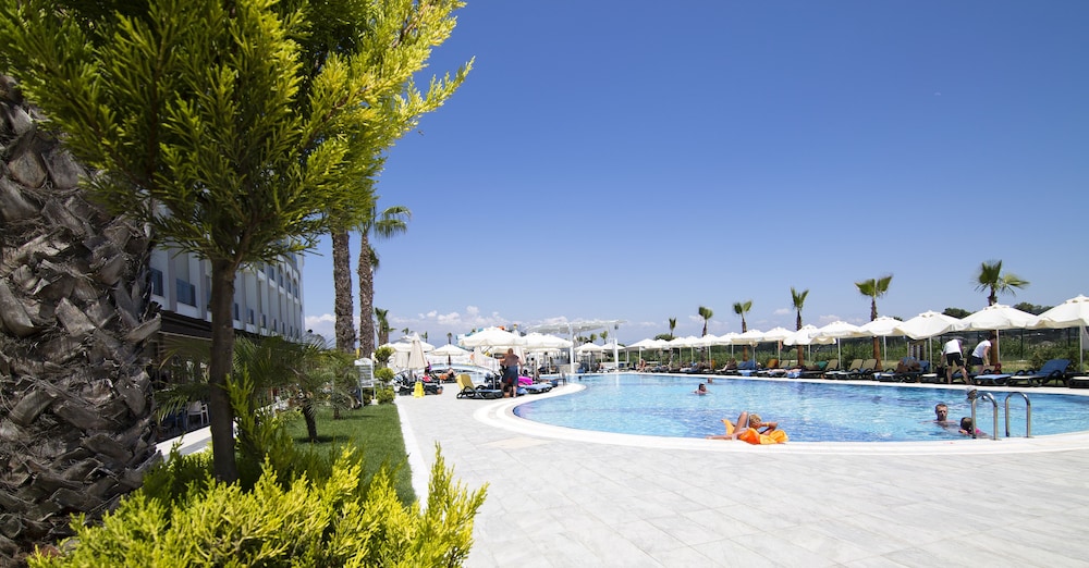 Port River Hotel - All Inclusive — Swimming pool in Side