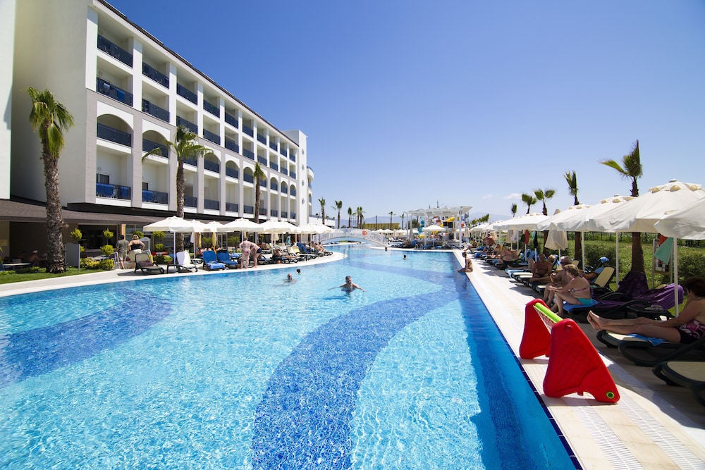 Port River Hotel - All Inclusive — Swimming pool in Side