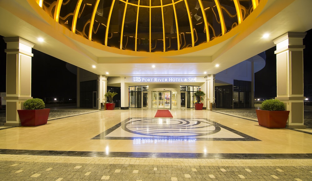Port River Hotel - All Inclusive — Hotel building in Side